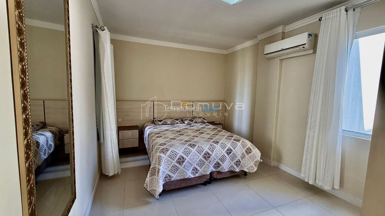 Apartment for vacation rental in Balneário Camboriú (Centro)