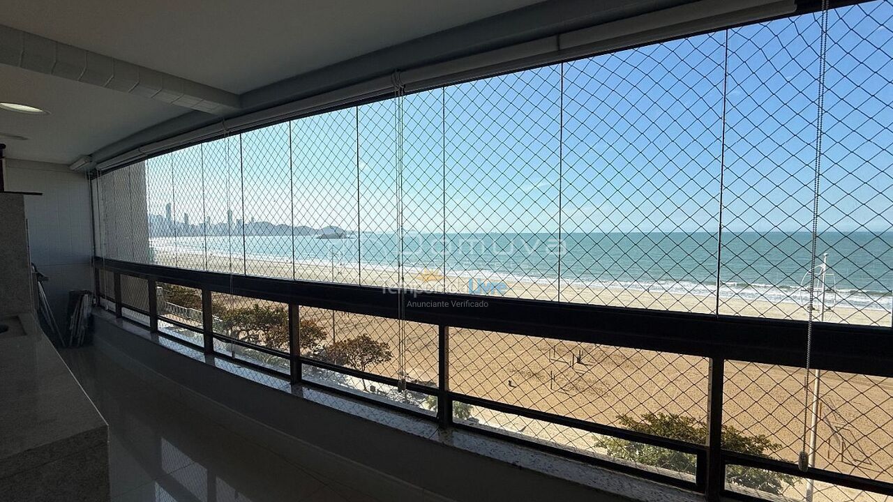 Apartamento para aluguel de temporada em Balneário Camboriú (Praia Central)