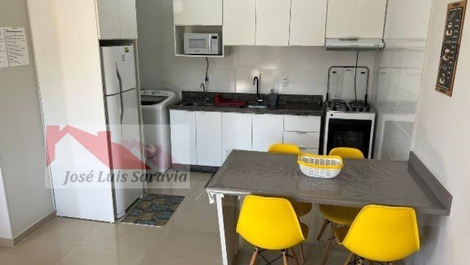 Apartamento novinho e amplo, com piscina, para 4 pessoas em Bombas!