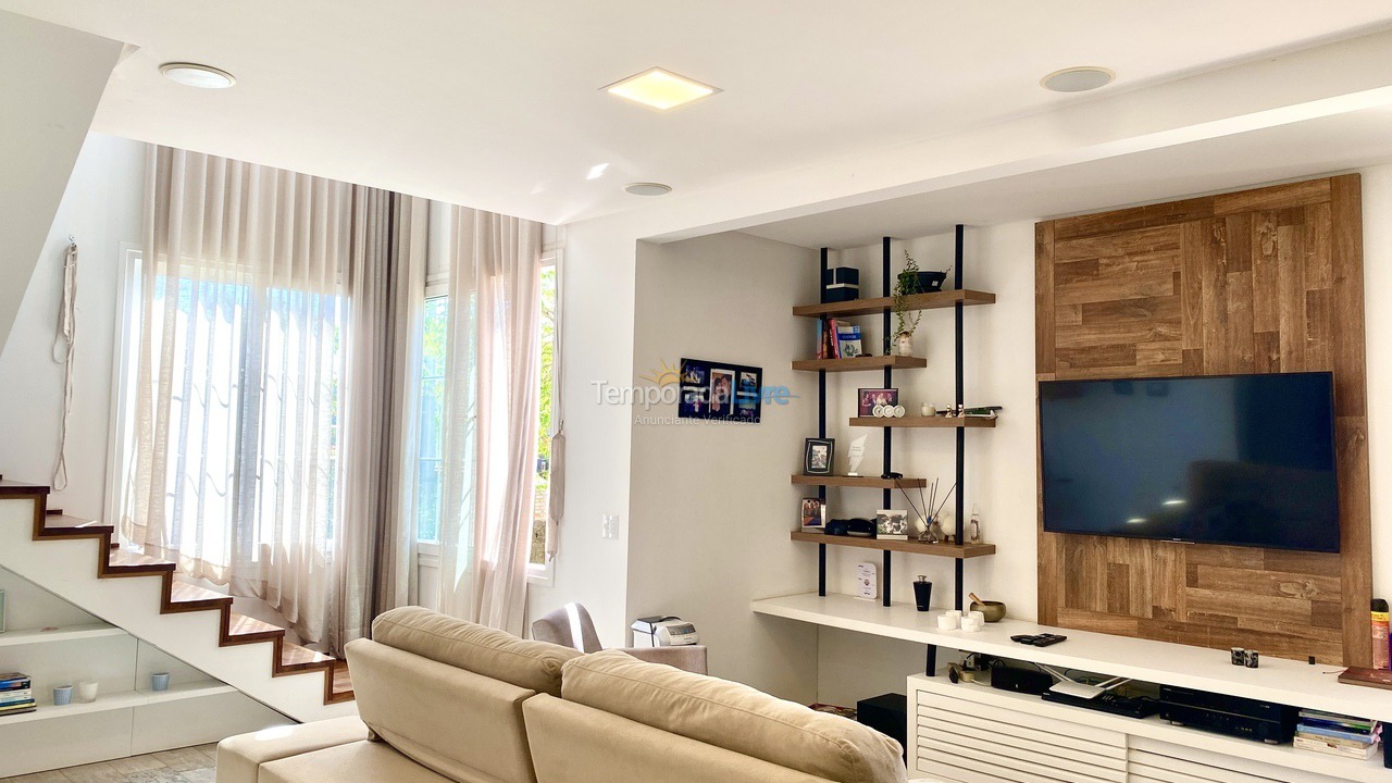 House for vacation rental in Bombinhas (Canto Grande)