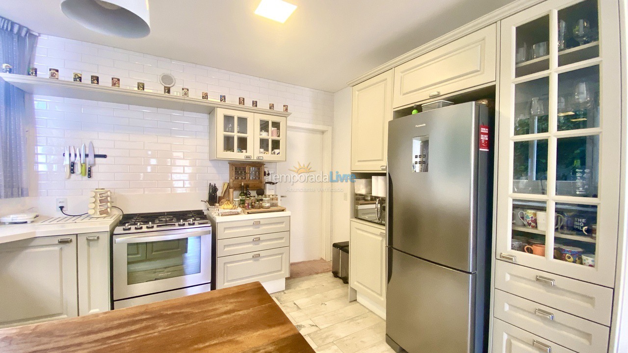 House for vacation rental in Bombinhas (Canto Grande)