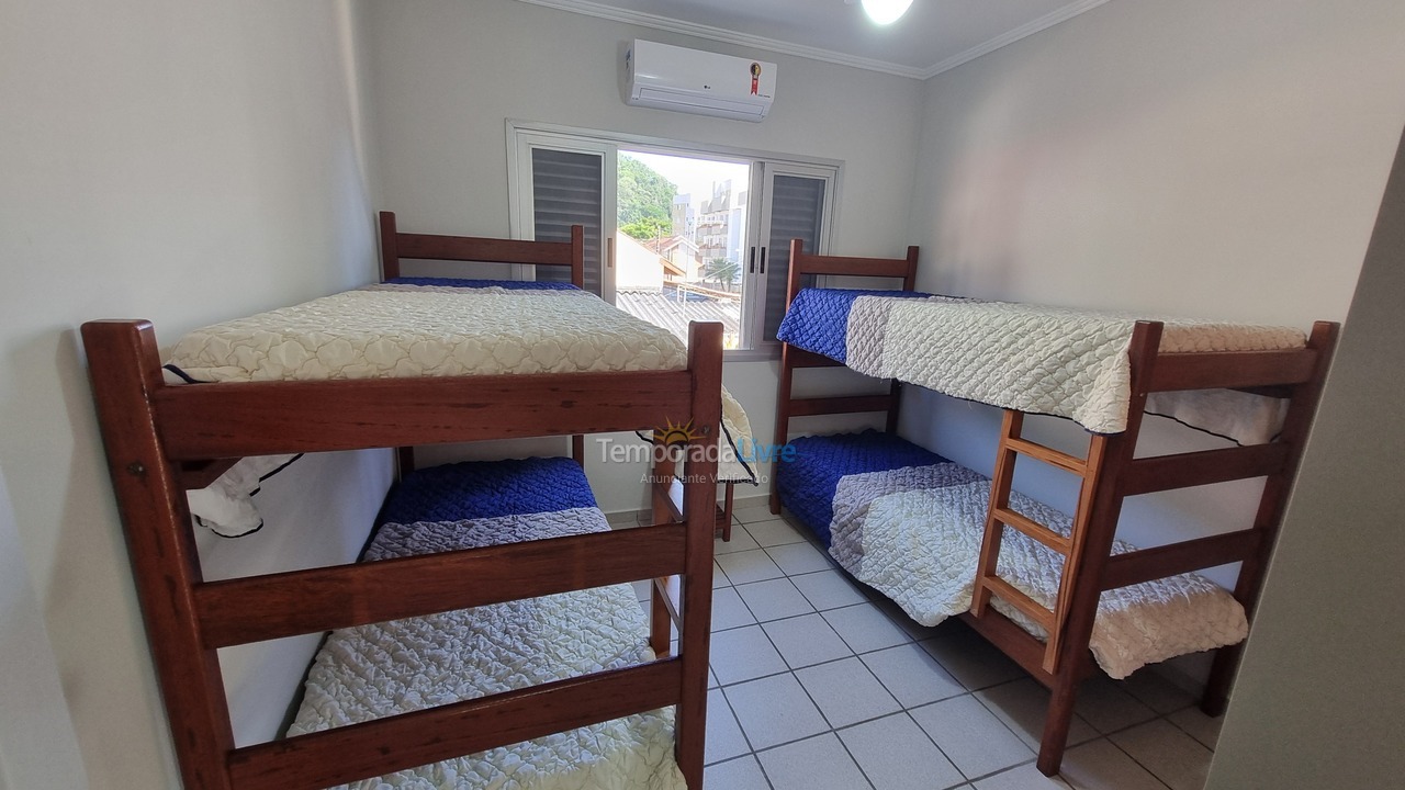 Casa para aluguel de temporada em Ubatuba (Praia Grande)