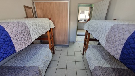 Quarto com beliches