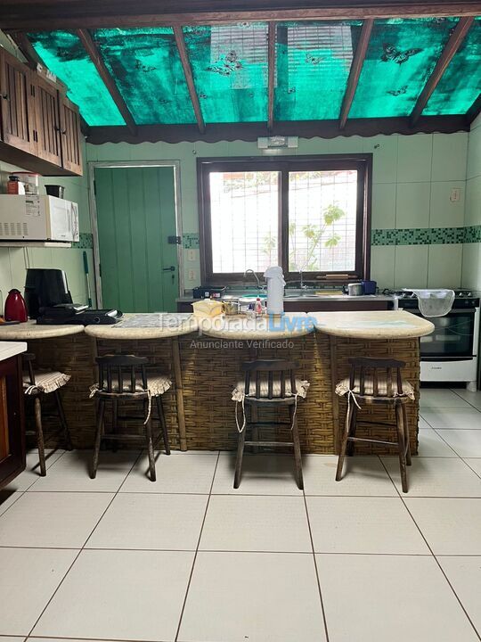 Casa para aluguel de temporada em Ilhabela (Engenho Dágua)