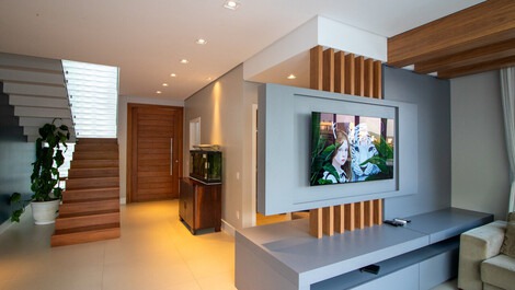 Excelente Casa para aluguel de temporada em Canasvieiras,...