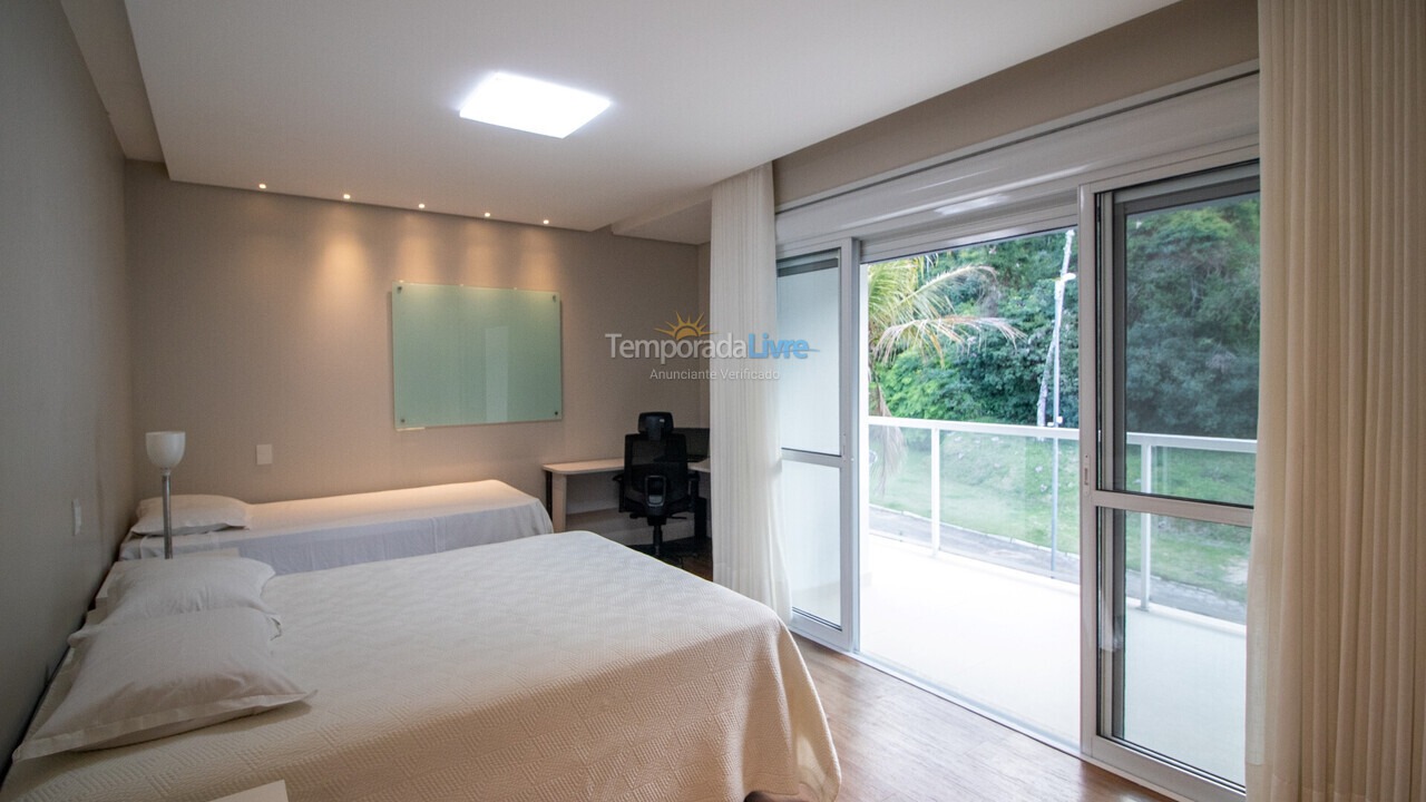 Casa para aluguel de temporada em Florianopolis (Canasvieiras)