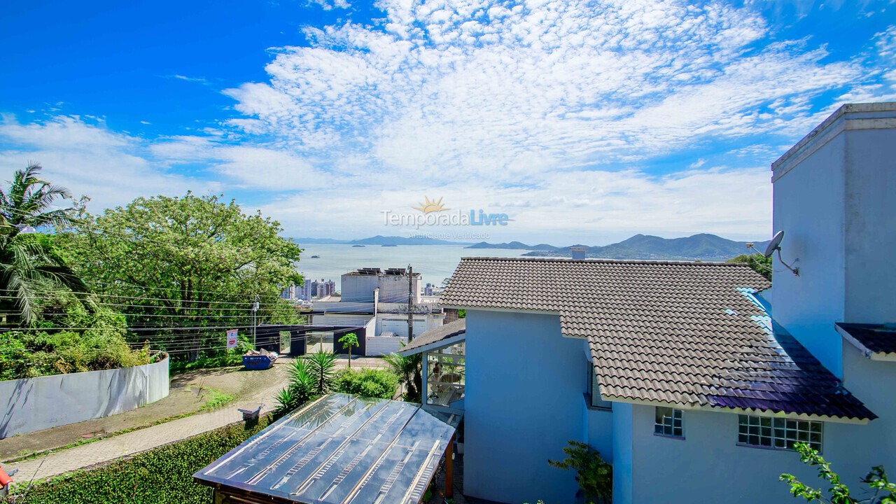 House for vacation rental in Florianópolis (Centro)