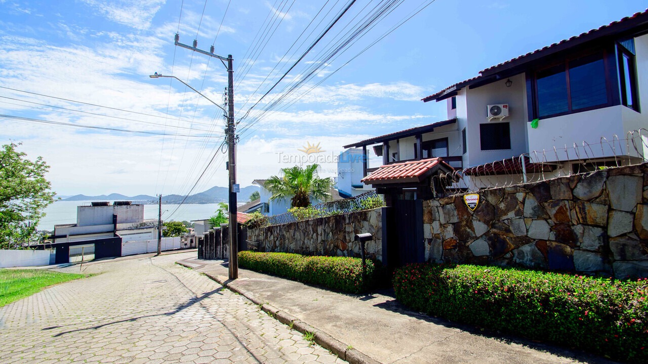 House for vacation rental in Florianópolis (Centro)