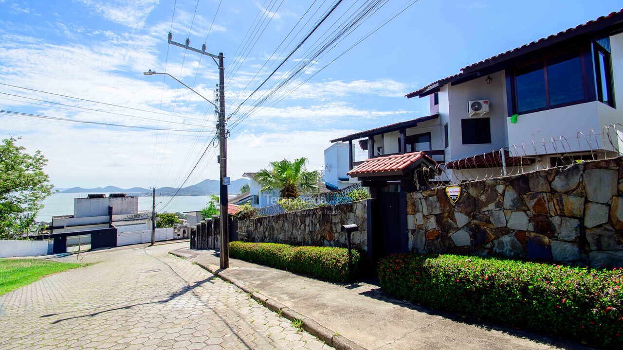 House for vacation rental in Florianópolis (Centro)