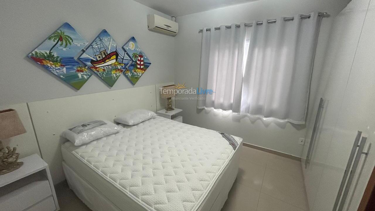 Casa para aluguel de temporada em Bombinhas (Praia de Bombas)