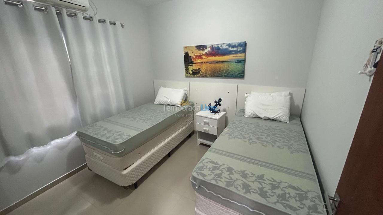 Casa para aluguel de temporada em Bombinhas (Praia de Bombas)