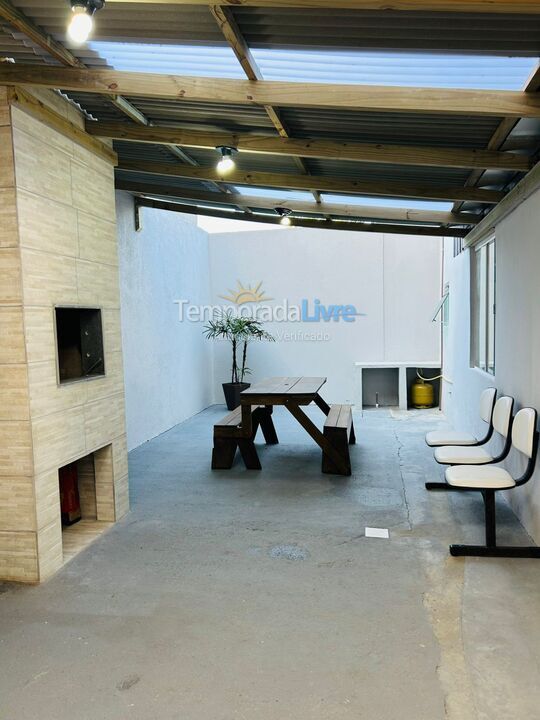 House for vacation rental in Bombinhas (Praia de Bombas)