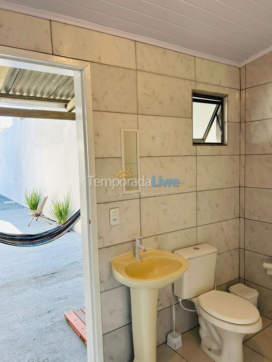 House for vacation rental in Bombinhas (Praia de Bombas)