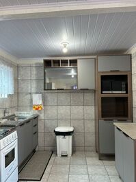 COMPLETE HOUSE WITH POOL IN BOMBAS