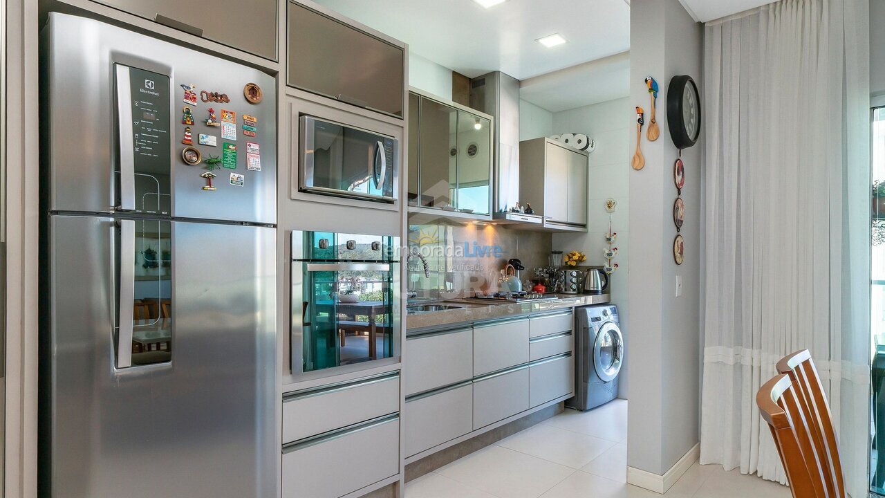 Apartamento para aluguel de temporada em Bombinhas (Praia de Bombas)