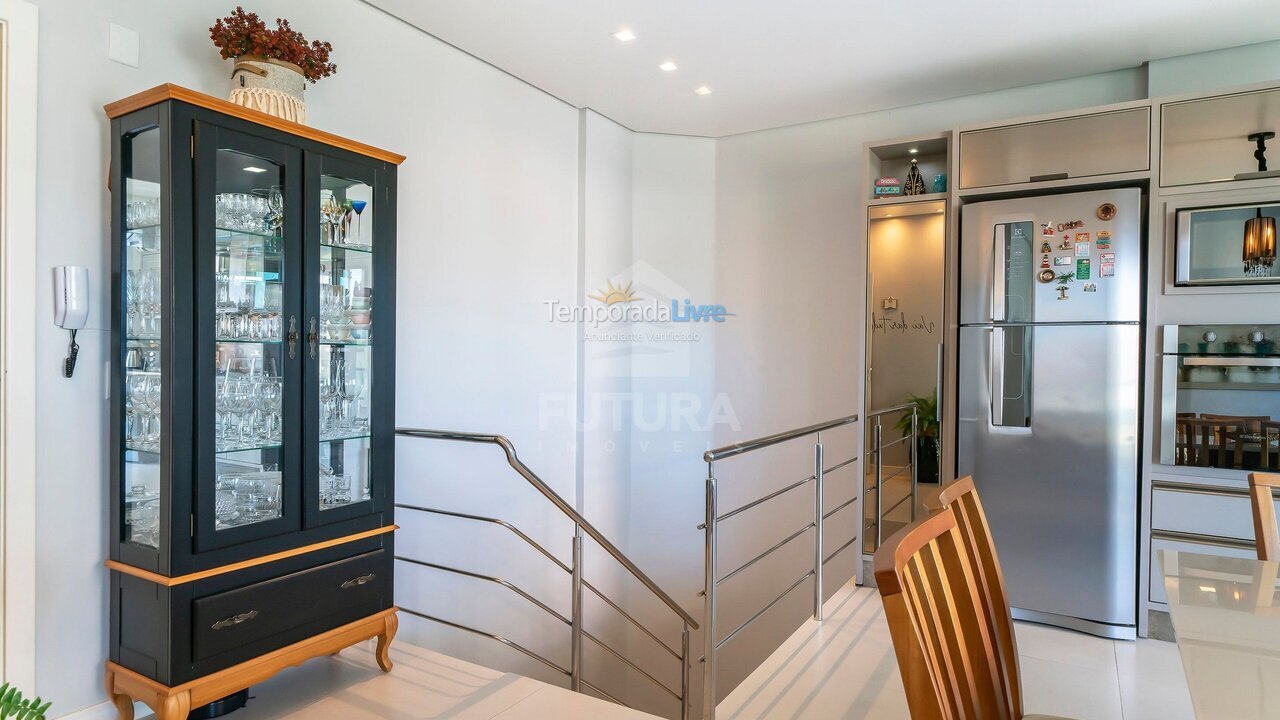 Apartamento para aluguel de temporada em Bombinhas (Praia de Bombas)