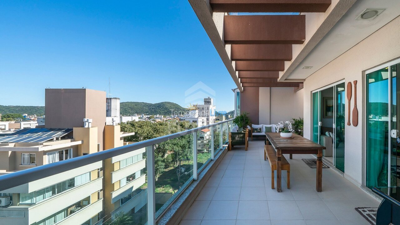 Apartamento para aluguel de temporada em Bombinhas (Praia de Bombas)