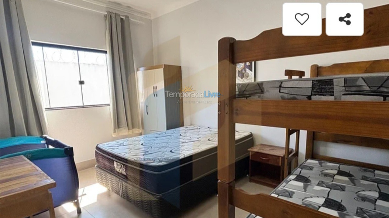 Casa para aluguel de temporada em Caldas Novas (Setor de Mansoes Aguas Quentes)