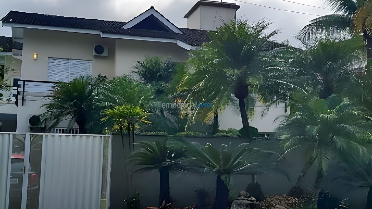 Chácara / sítio para aluguel de temporada em Bertioga (Riviera de São Lourenço)