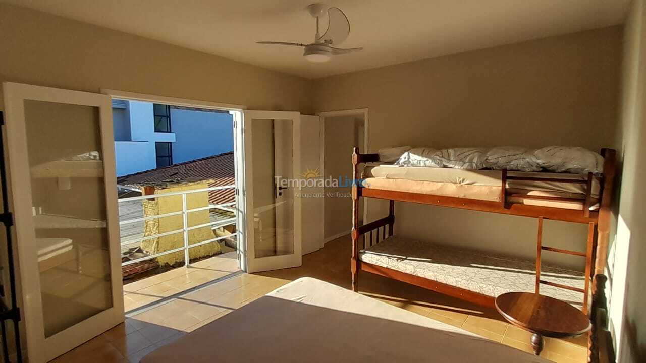 Apartment for vacation rental in São Francisco do Sul (Prainha)