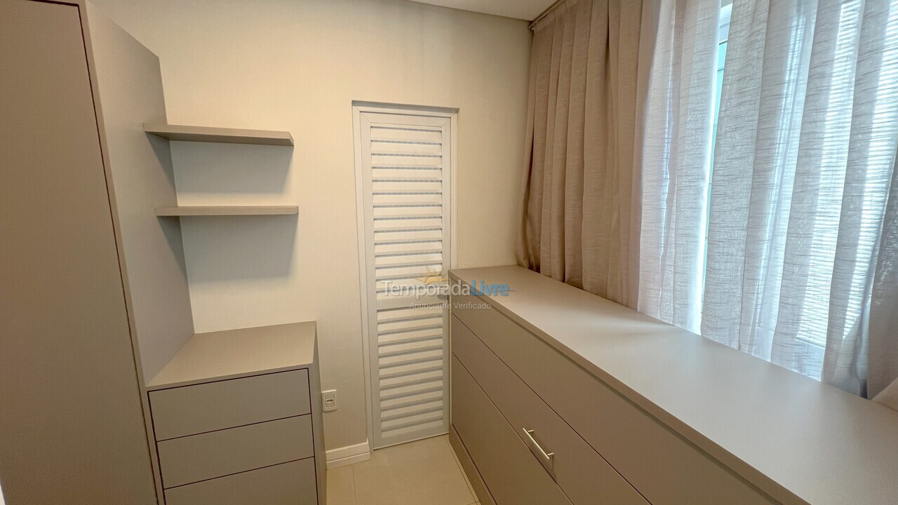 Apartamento para aluguel de temporada em Itapema (Centro)