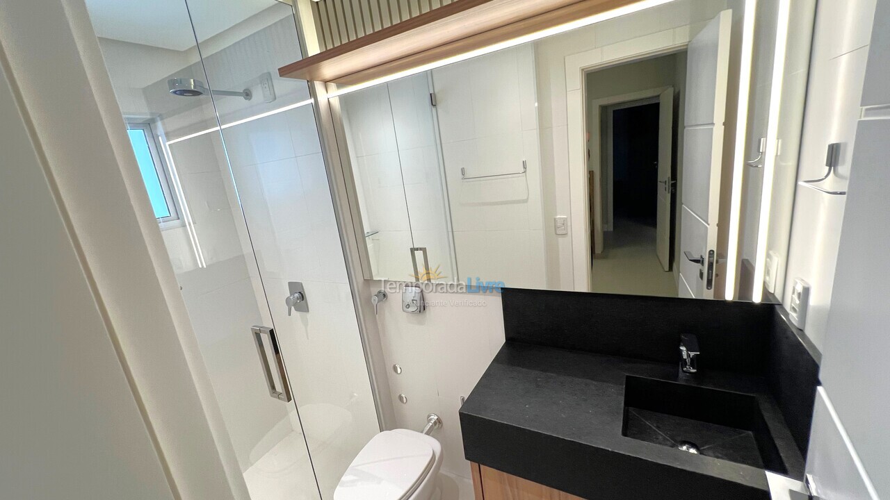 Apartamento para aluguel de temporada em Itapema (Centro)