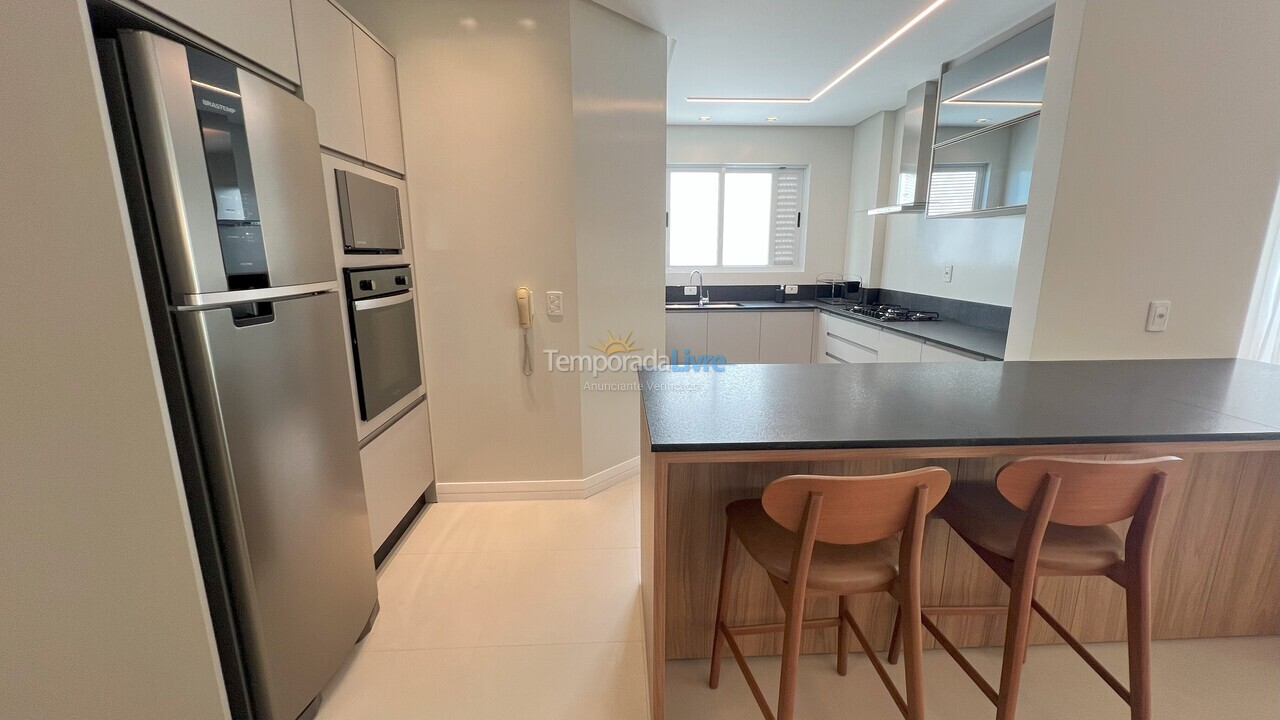 Apartamento para aluguel de temporada em Itapema (Centro)