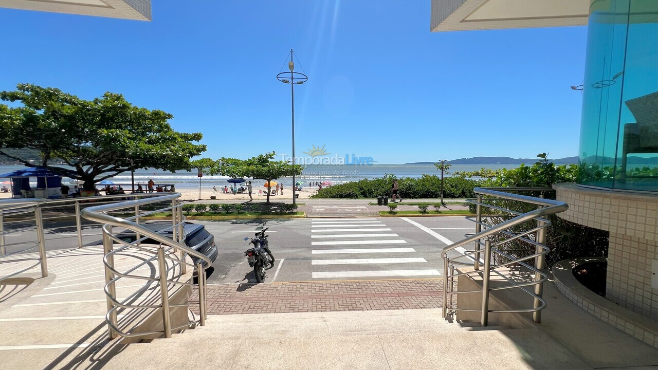 Apartamento para aluguel de temporada em Itapema (Centro)