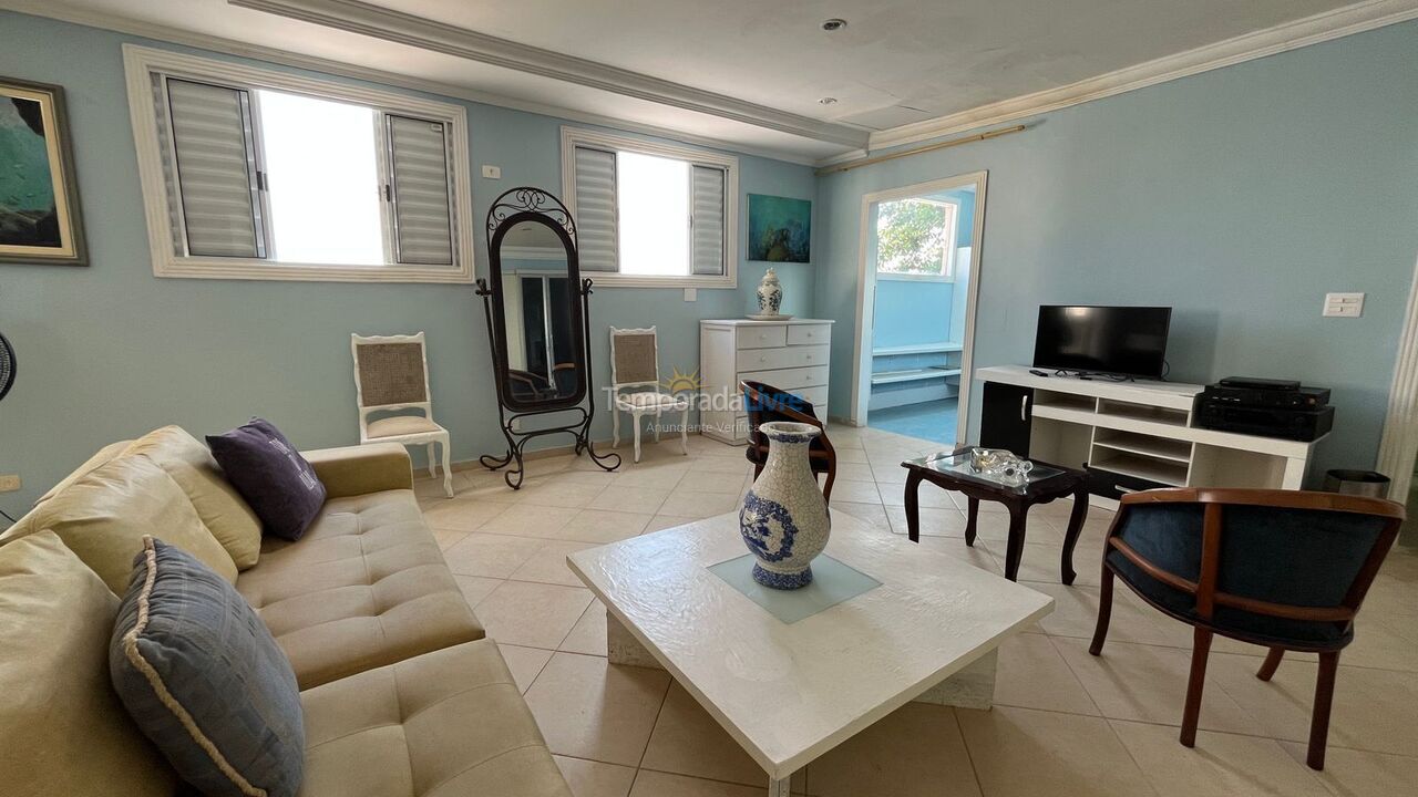 Casa para aluguel de temporada em Guarujá (Enseada)