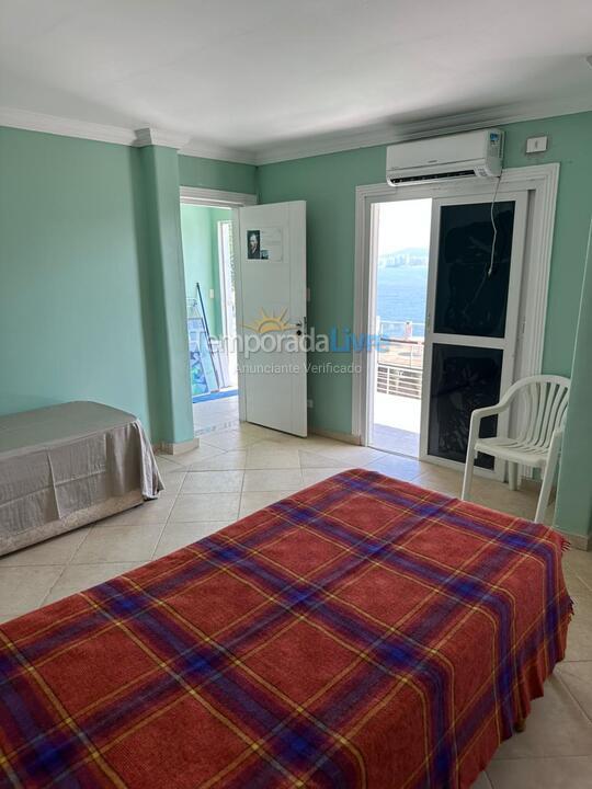 Casa para aluguel de temporada em Guarujá (Enseada)