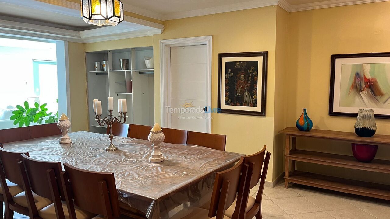 Casa para aluguel de temporada em Guarujá (Enseada)