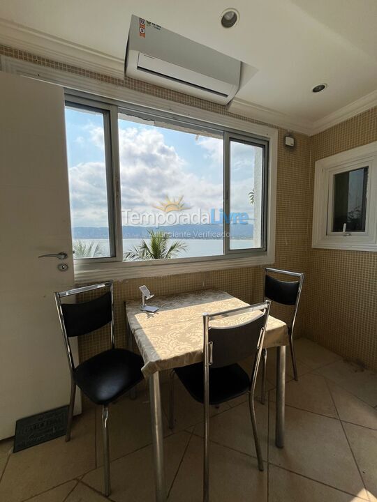 Casa para aluguel de temporada em Guarujá (Enseada)