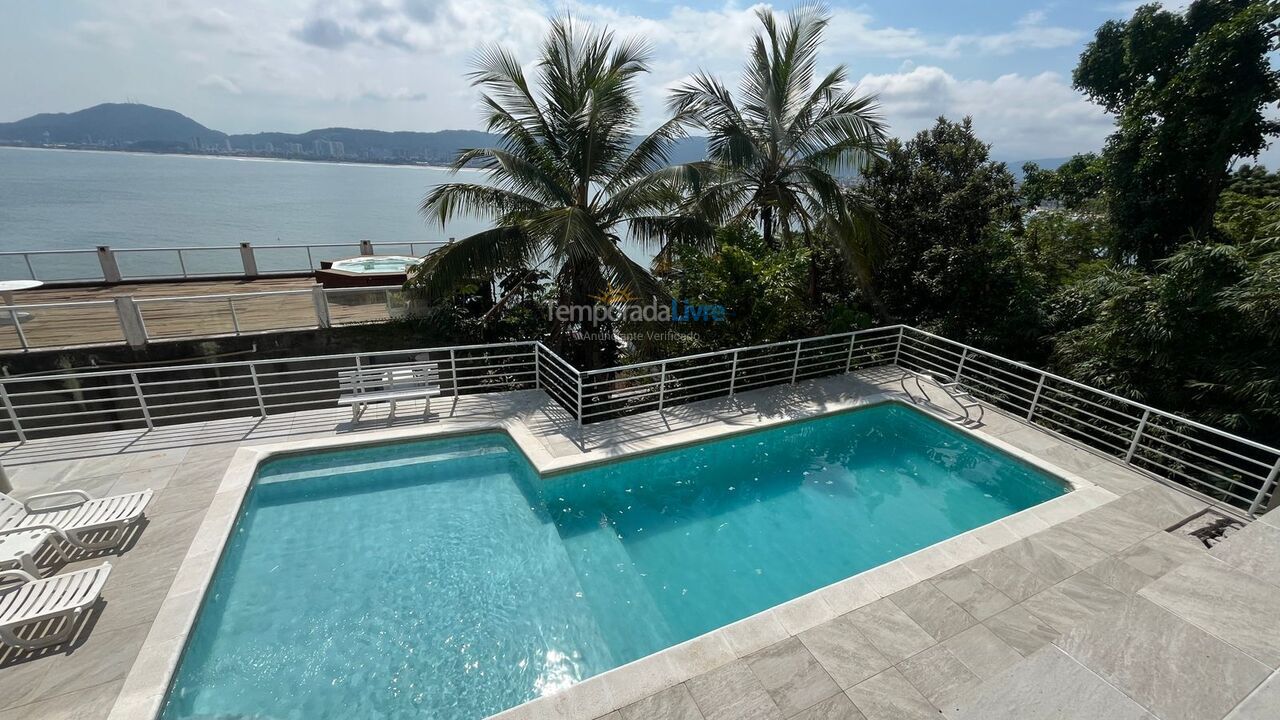 Casa para aluguel de temporada em Guarujá (Enseada)