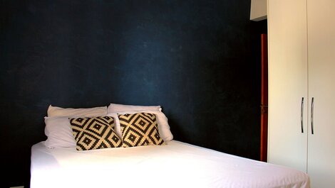 Apartamento na Praia do Tombo em Guarujá-SP