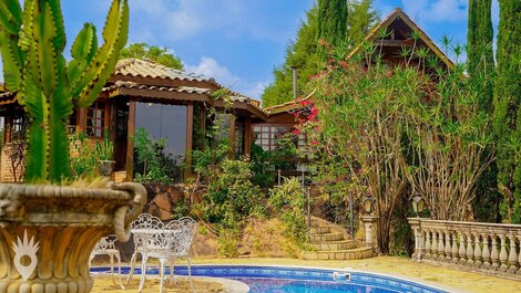 Casa Europeia com Lareira &amp; Piscina em Indaiatuba