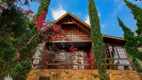 Casa Europeia com Lareira &amp; Piscina em Indaiatuba