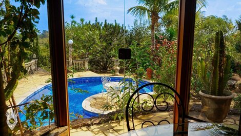 Casa Europeia com Lareira &amp; Piscina em Indaiatuba