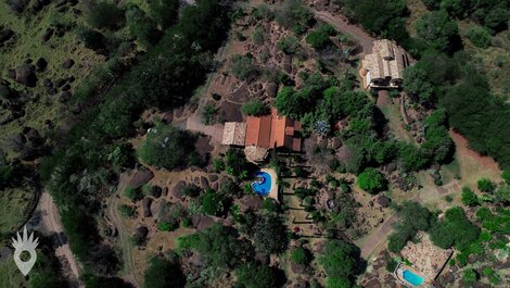 Casa Europeia com Lareira &amp; Piscina em Indaiatuba