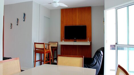 Apartamento na Praia do Tombo em Guarujá-SP