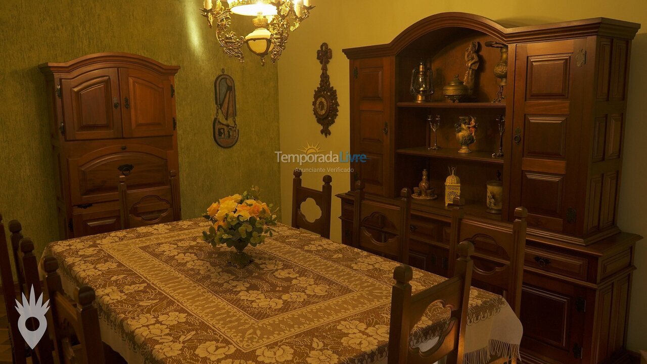 Casa para aluguel de temporada em Indaiatuba (Chácaras Videiras de Itaici)