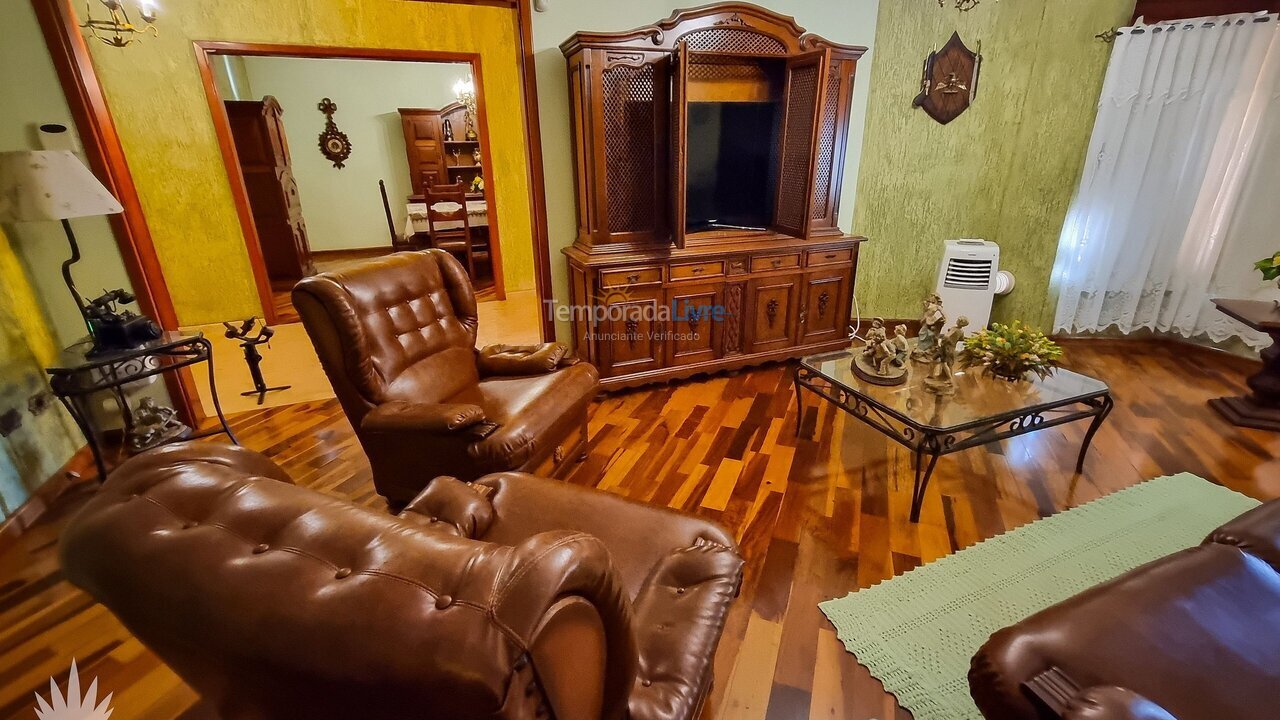 Casa para aluguel de temporada em Indaiatuba (Chácaras Videiras de Itaici)