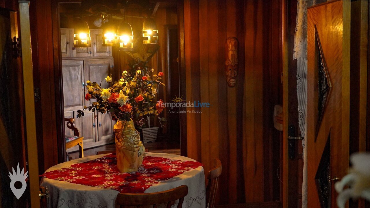 Casa para aluguel de temporada em Indaiatuba (Chácaras Videiras de Itaici)