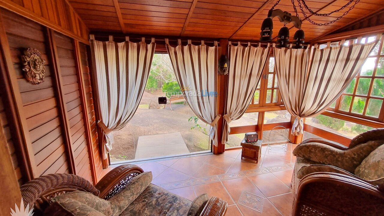 Casa para aluguel de temporada em Indaiatuba (Chácaras Videiras de Itaici)