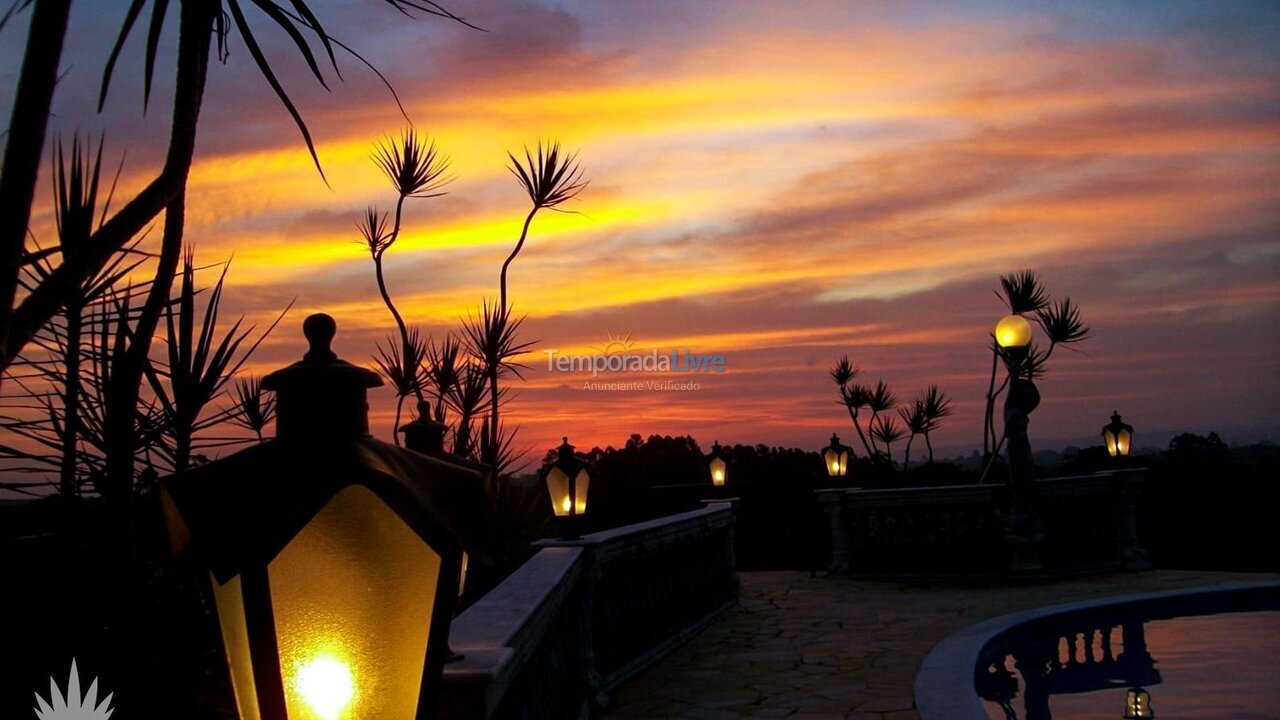 Casa para aluguel de temporada em Indaiatuba (Chácaras Videiras de Itaici)