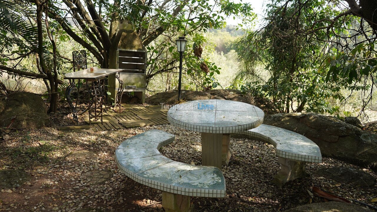 Casa para aluguel de temporada em Indaiatuba (Chácaras Videiras de Itaici)