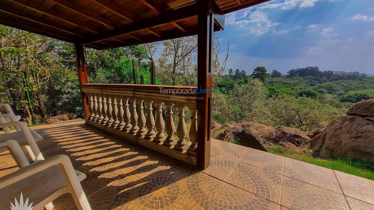 Casa para aluguel de temporada em Indaiatuba (Chácaras Videiras de Itaici)