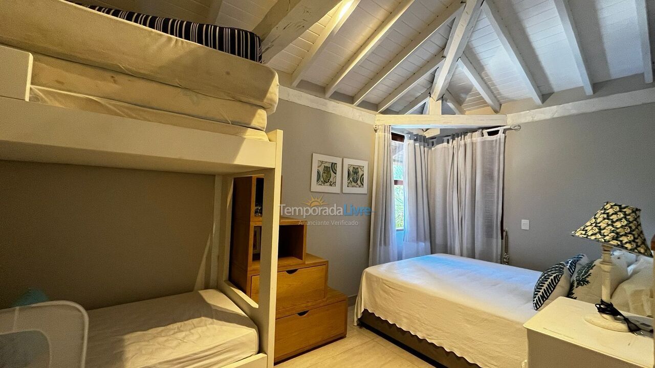 Casa para aluguel de temporada em São Sebastião (Praia da Baleia)