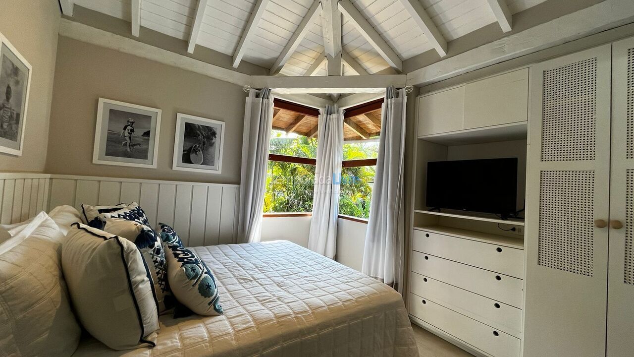 Casa para aluguel de temporada em São Sebastião (Praia da Baleia)