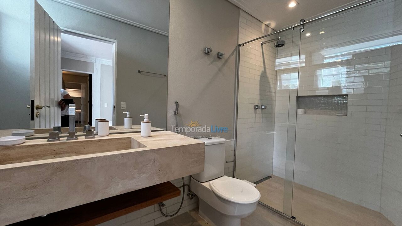 Casa para aluguel de temporada em São Sebastião (Praia da Baleia)