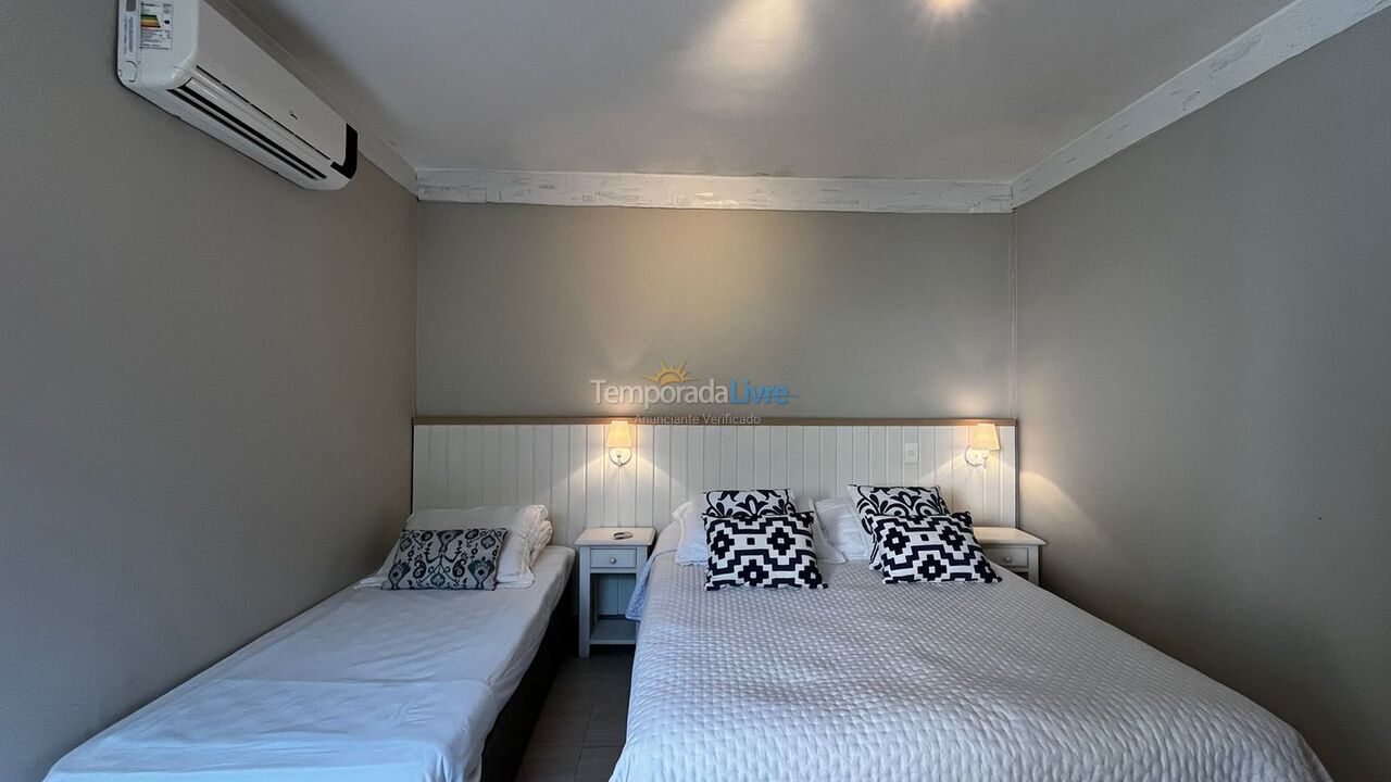 Casa para aluguel de temporada em São Sebastião (Praia da Baleia)